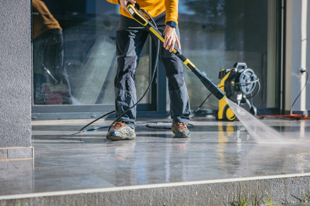Best Soft Washing  in Amherst, WI